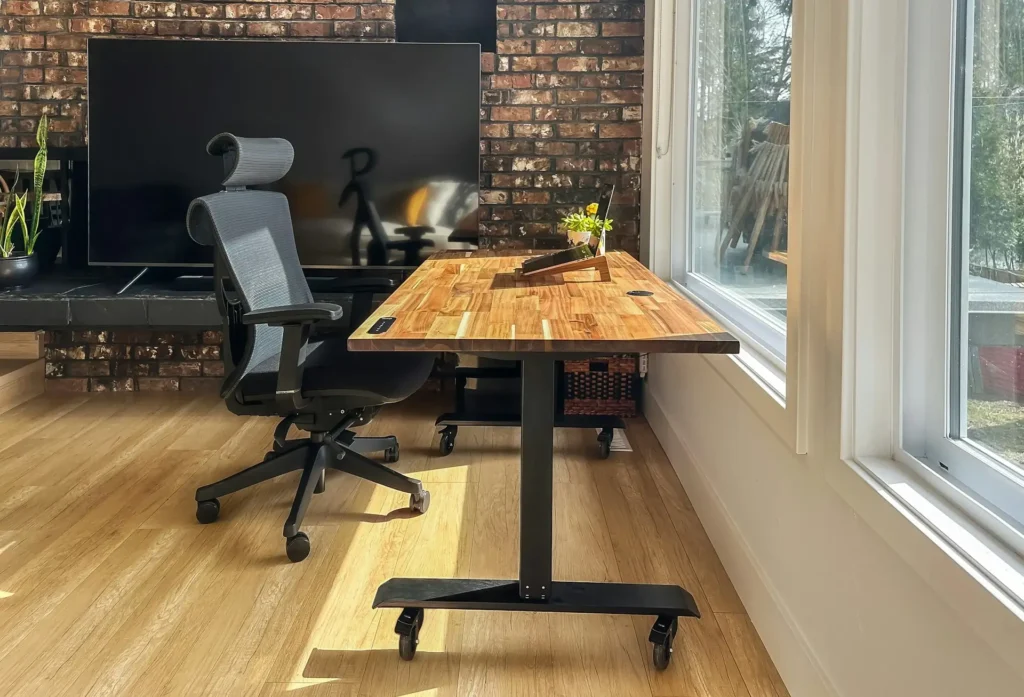 Ergonomiczny fotel do home office przy biurku – idealny wybór do pracy zdalnej
